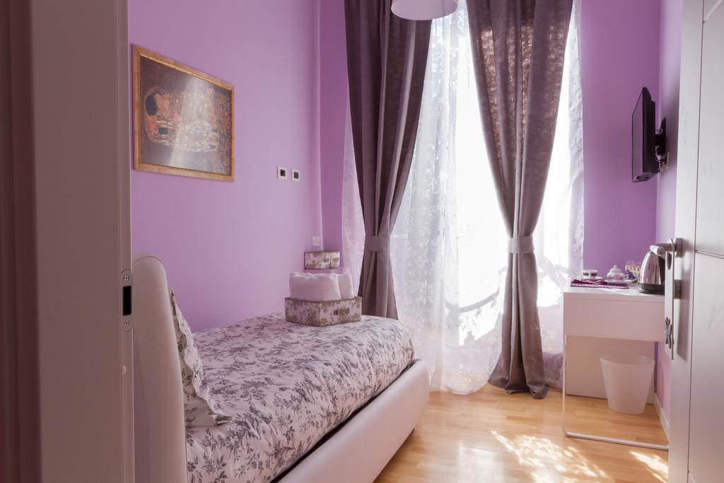 Bevilacqua Bed Roma Santa Croce Hotel Camera foto